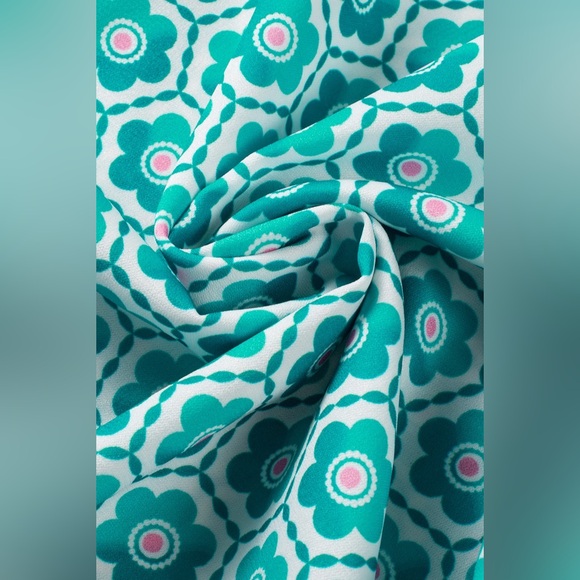 Green Boho Geometric Print Drawstring High
Waist Flared Pants - Picture 10 of 15